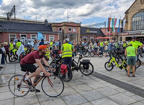 Fahrraddemo Start am Hauptbahnhof Hagen